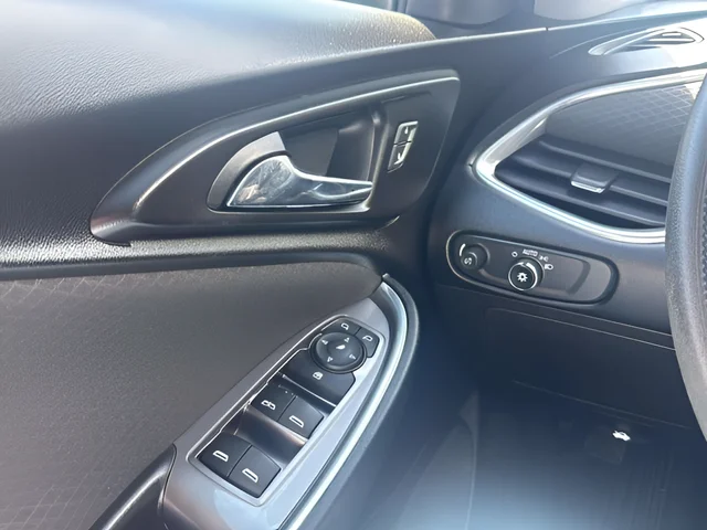 Used 2020 Gray Chevrolet LT image 23