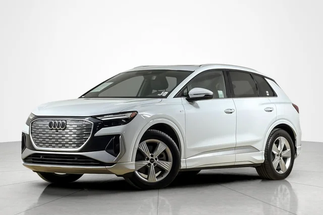 2024 Audi Q4 e-tron Premium Plus 55 quattro
