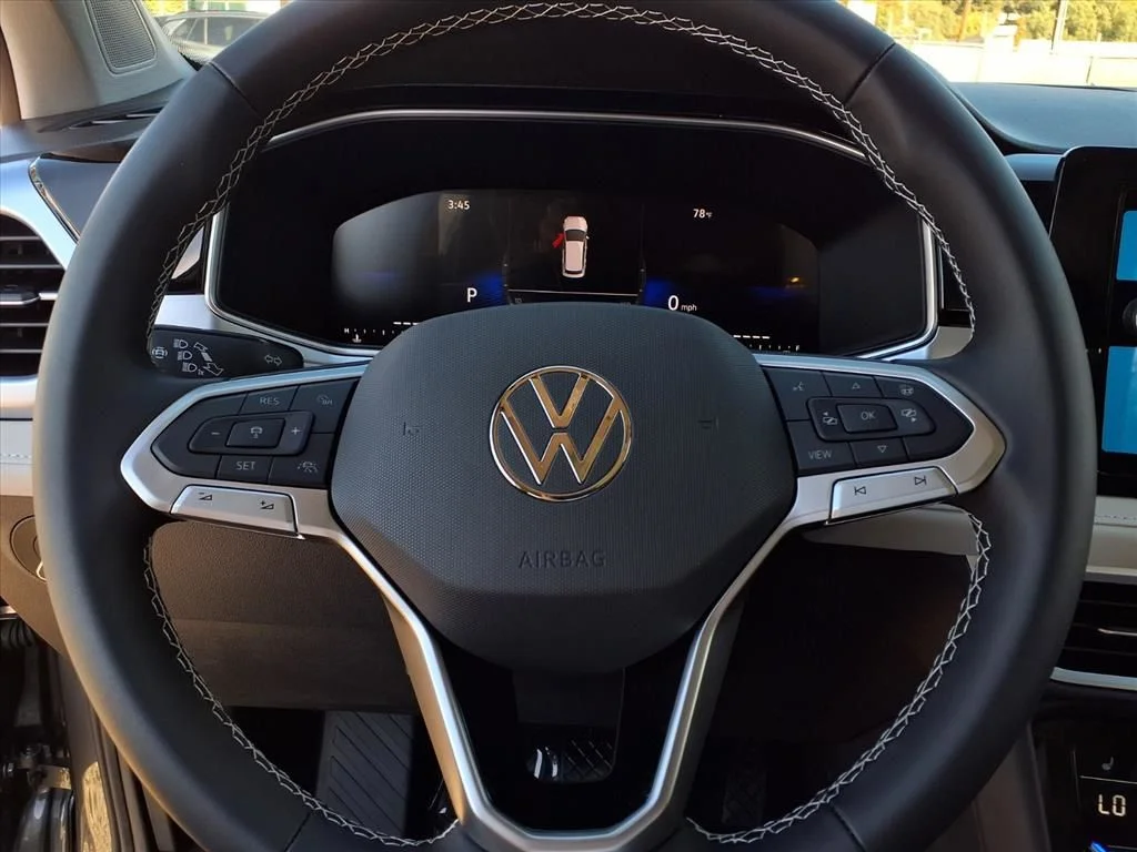 2026 Volkswagen Taos SE - Photo 12
