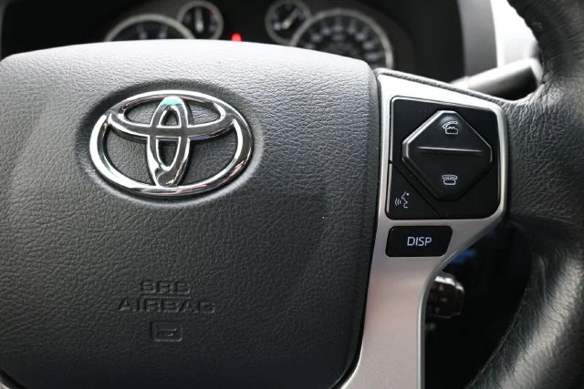 Used 2016 Brown Toyota Limited image 26
