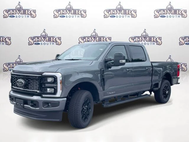 New 2026 Gray Ford Lariat image 5
