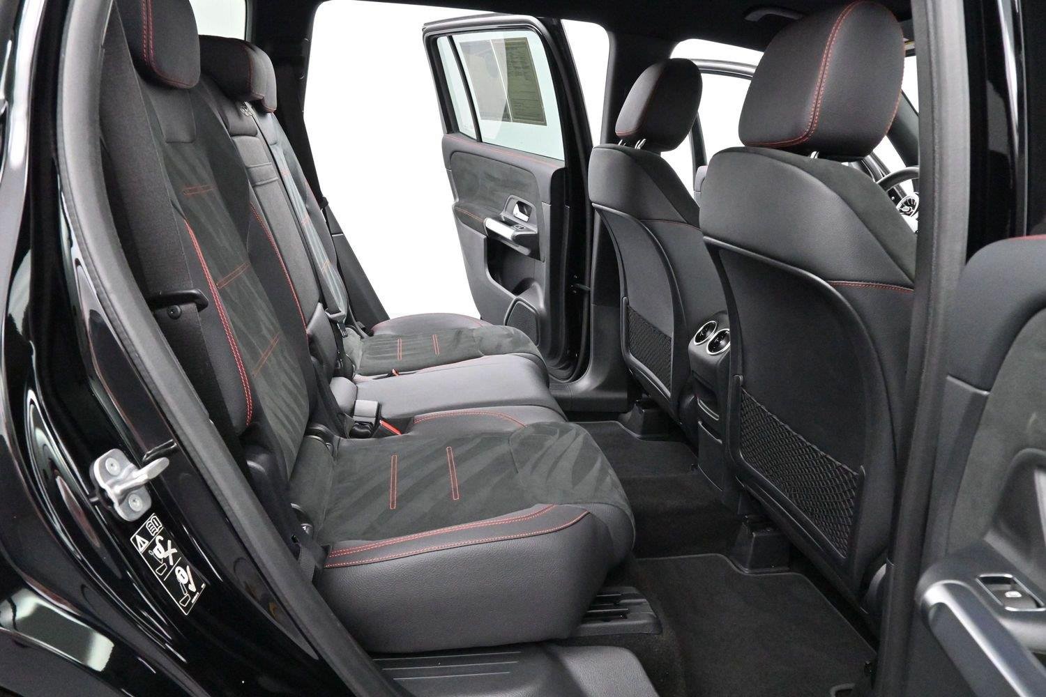 Used 2024 Black Mercedes-Benz GLB 250 image 30