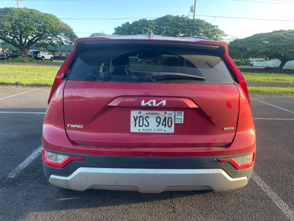 Used 2023 Red Kia EX image 6