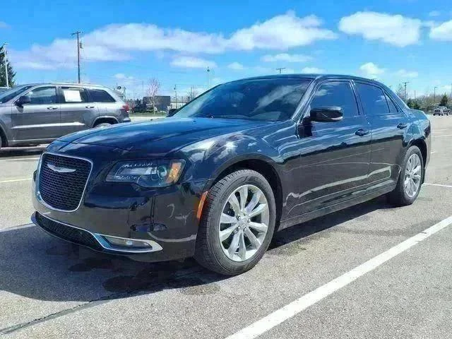 2019 Chrysler 300 Touring L AWD's photo