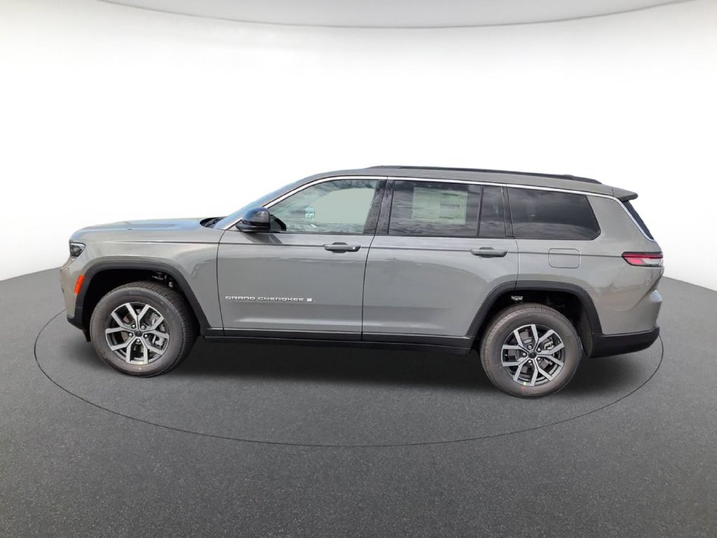 New 2027 Gray Jeep Laredo image 11