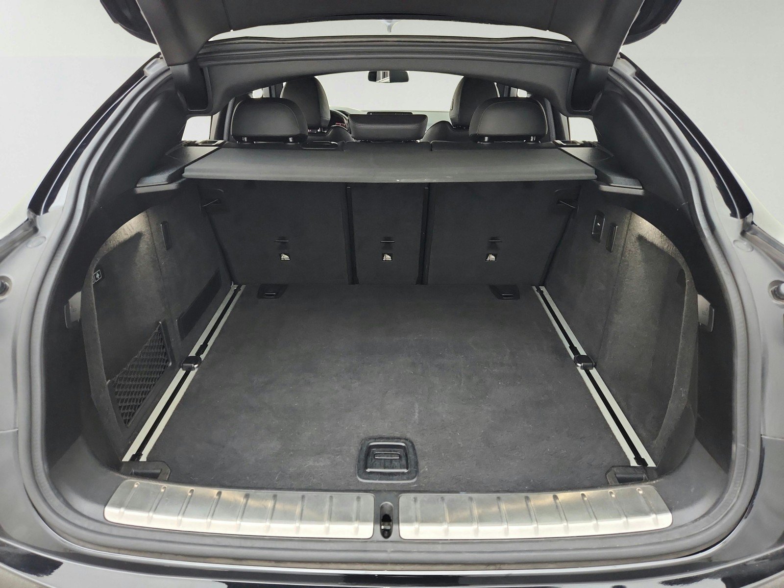 Used 2020 Jet Black BMW xDrive30i image 39