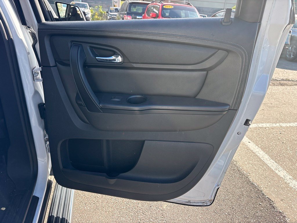 Used 2016 White GMC SLE-2 image 20