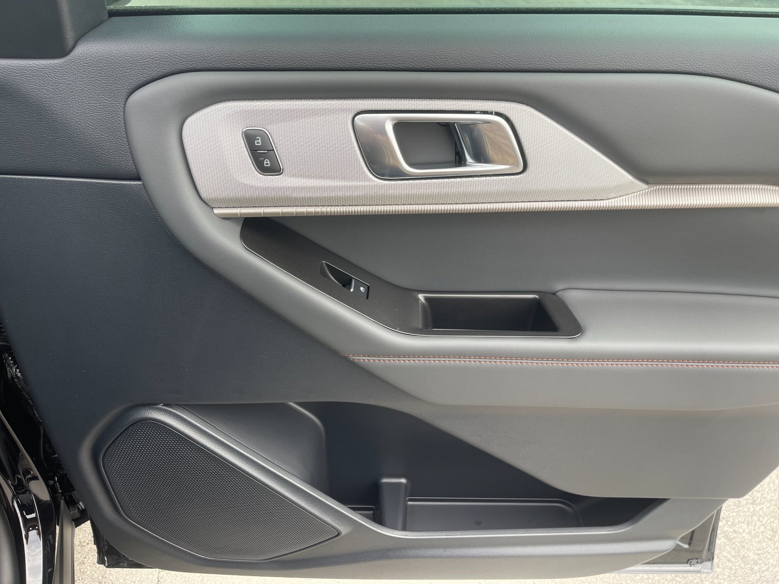 New 2026 Agate Black Metallic Ford Active image 19