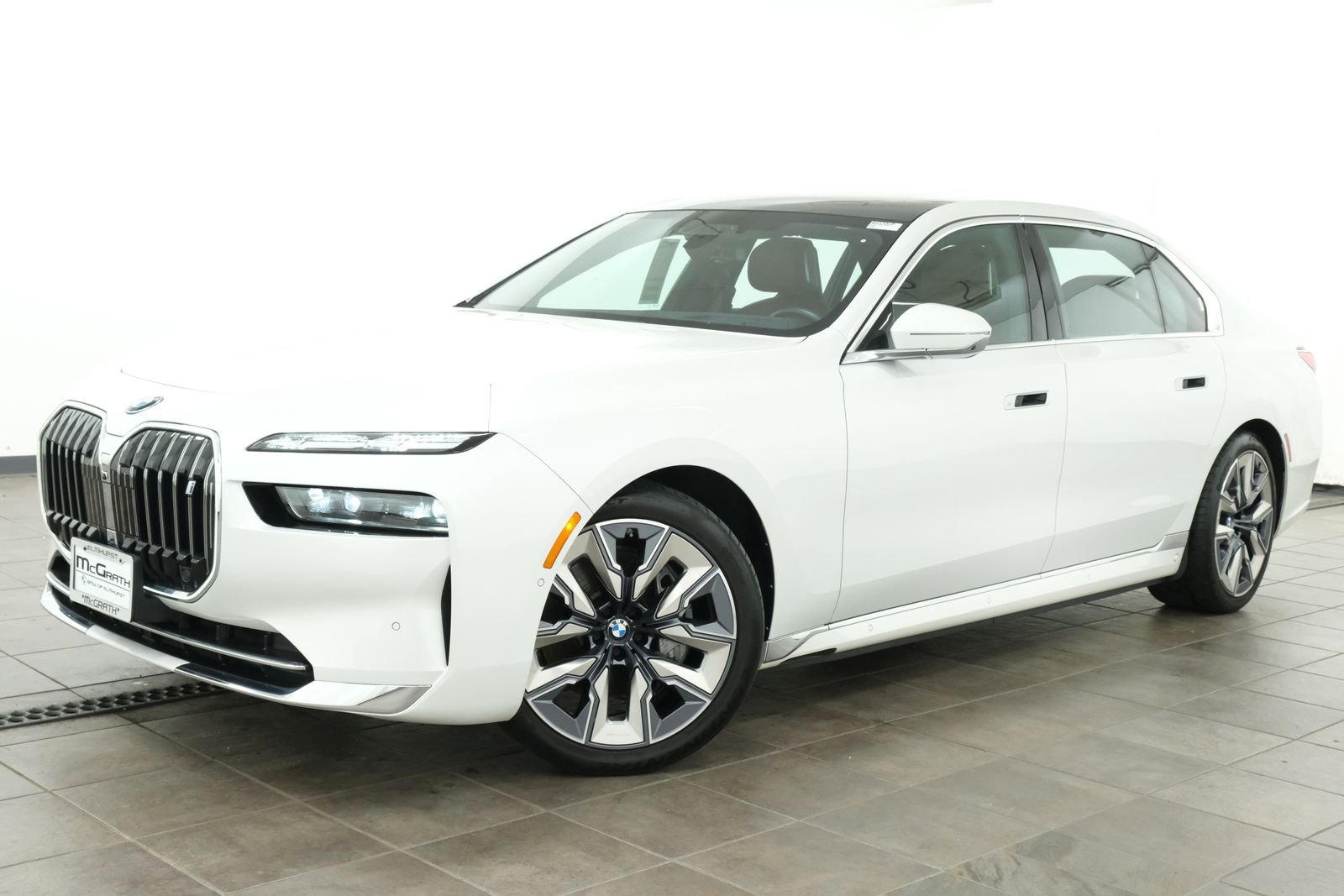 2023 BMW i7 xDrive60's photo