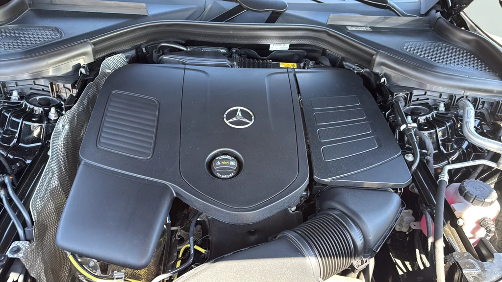 Certified Used 2026 Black Mercedes-Benz GLC 300 image 23