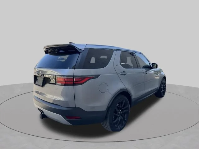 Used 2021 Eiger Gray Metallic Land Rover S image 5