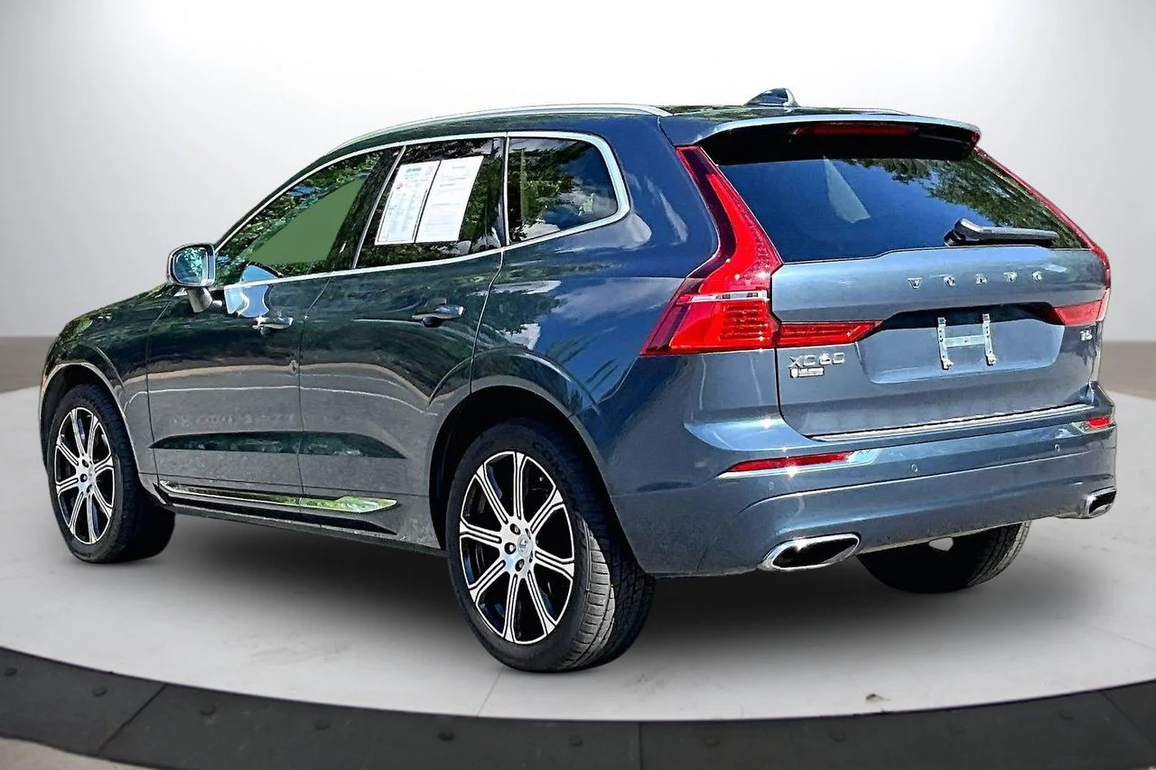 Certified Used 2021 Blue Volvo T5 Inscription image 7
