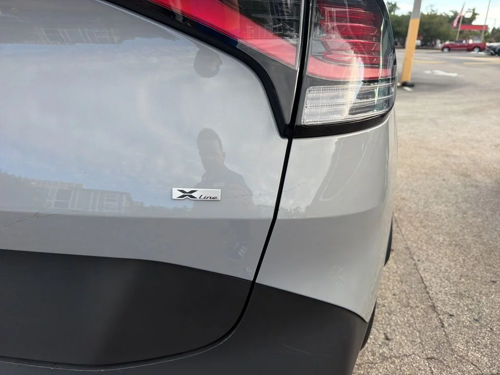 Used 2024 Gray Kia X-Line image 9