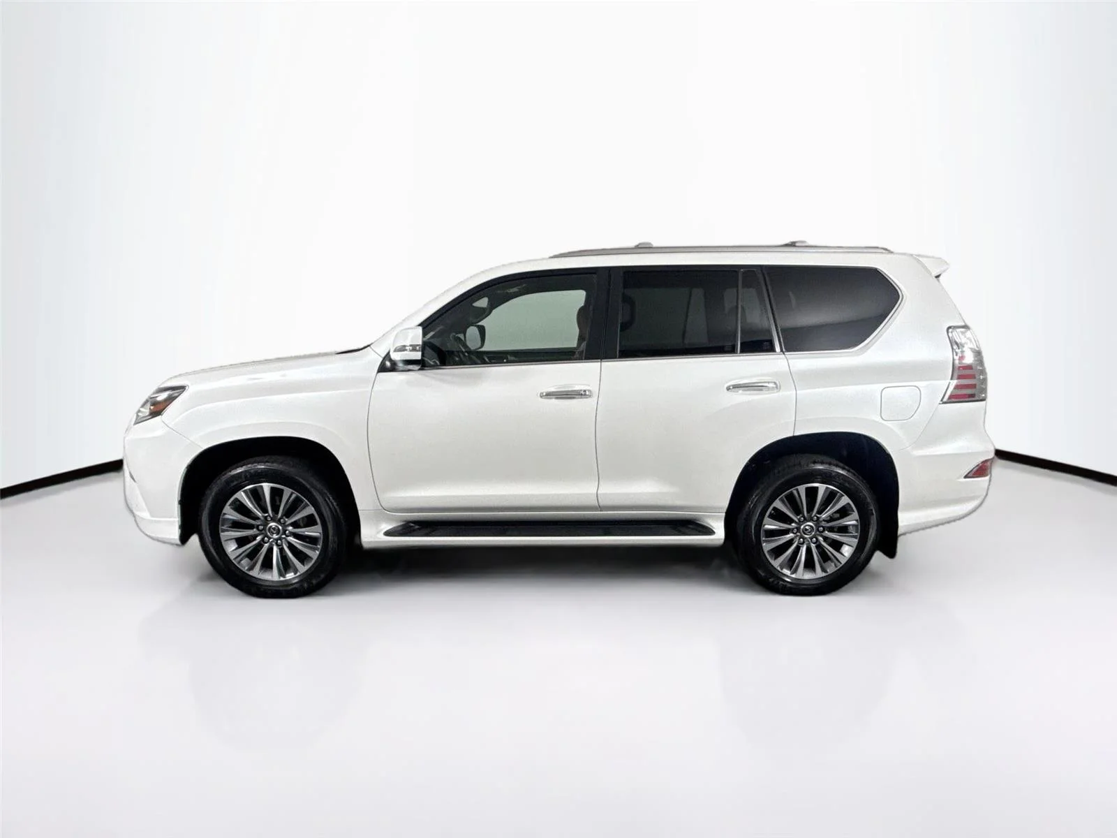 2023 Lexus GX LUXURY - Photo 14