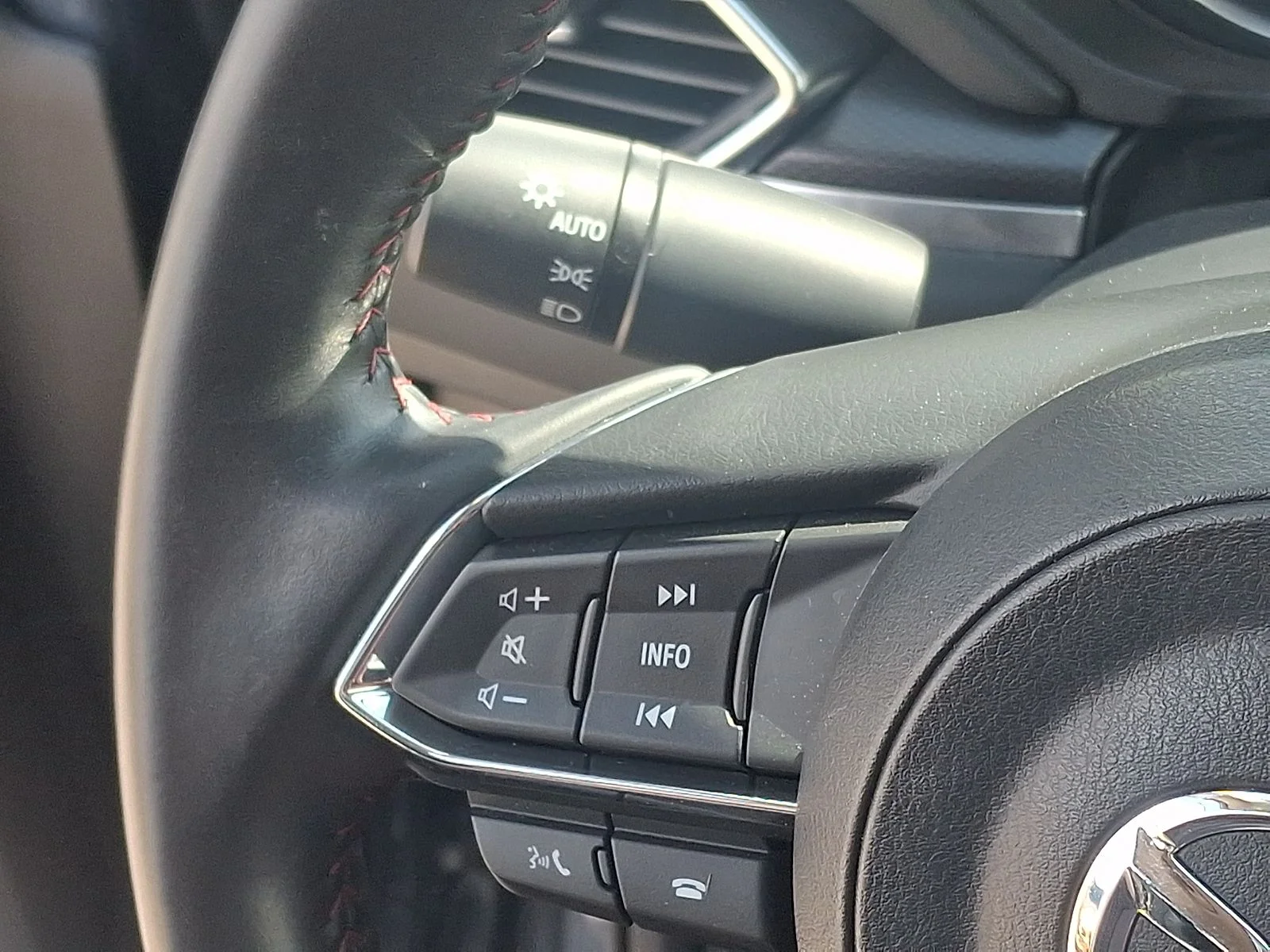 Used 2024 Gray Mazda 2.5 S Carbon Edition image 21