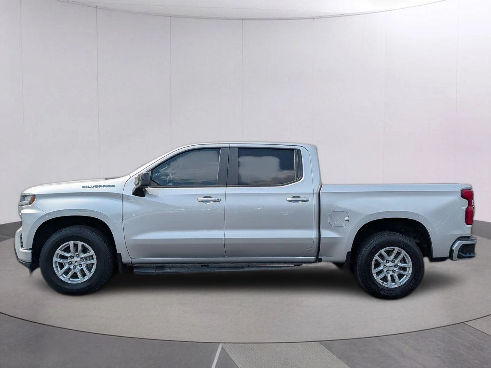 Used 2021 Silver Ice Metallic Chevrolet RST image 2