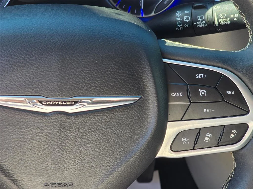 Used 2024 Black Chrysler Touring L image 15