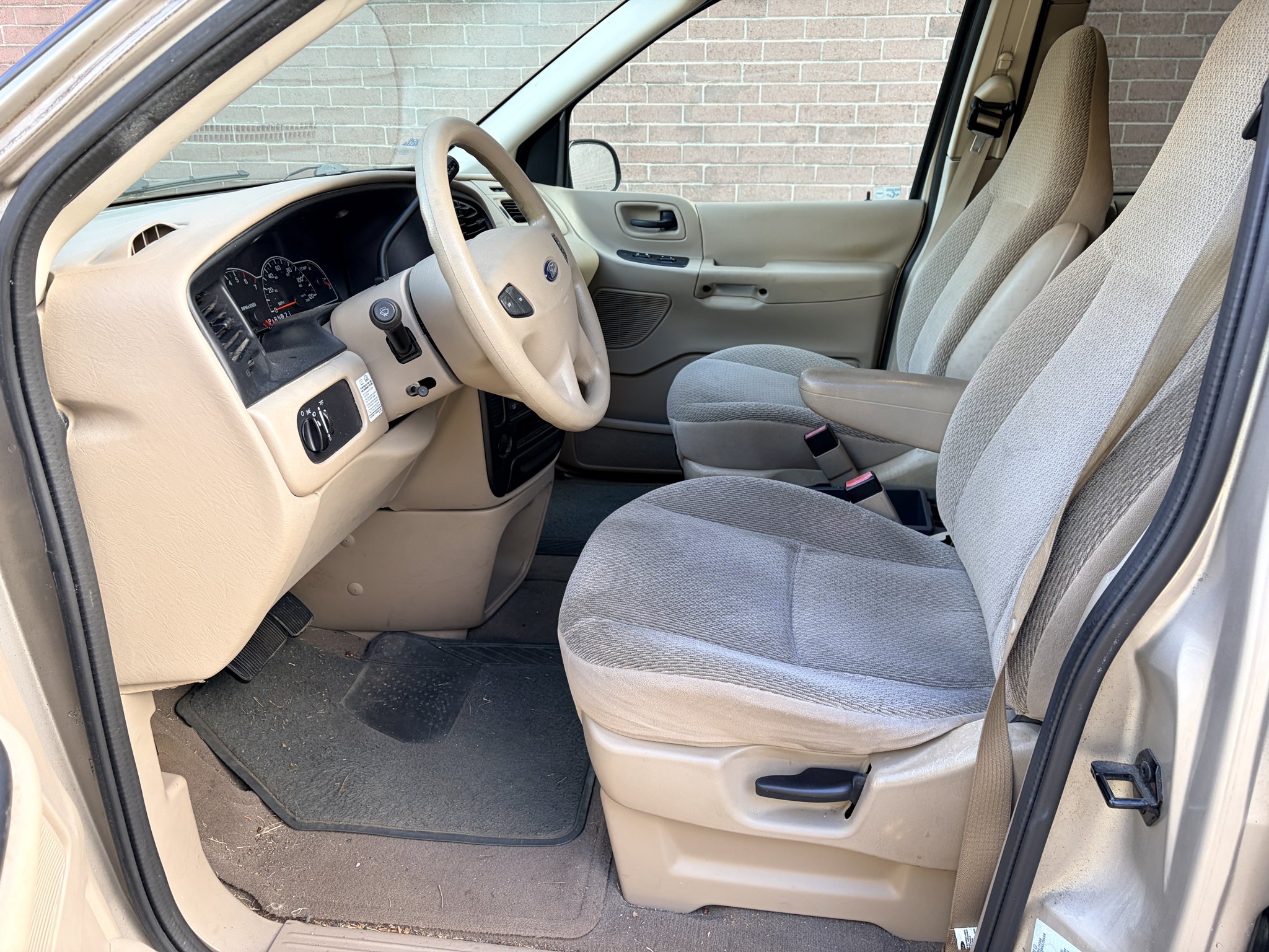 Used 2003 Silver Frost Clearcoat Metallic Ford LX image 9