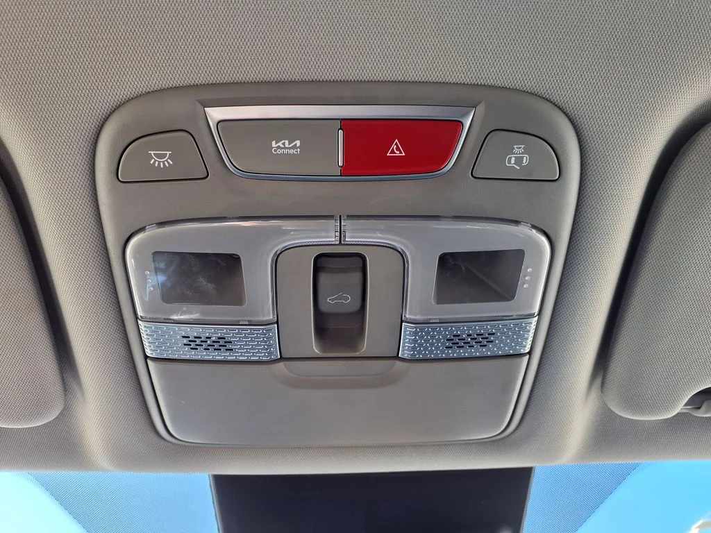 Used 2025 Silver Kia S image 29