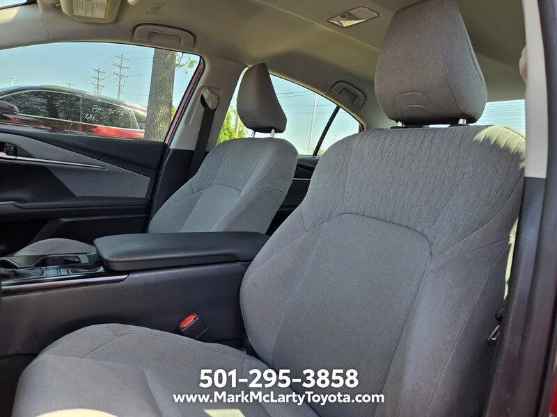 Used 2025 Red TOYOTA LE image 3