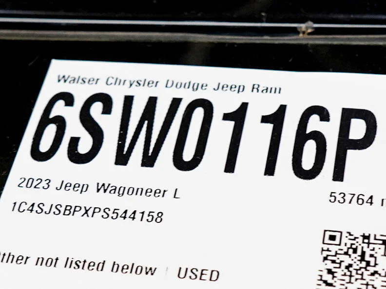 Used 2023 Diamond Black Crystal Pearlcoat Jeep Series II image 34