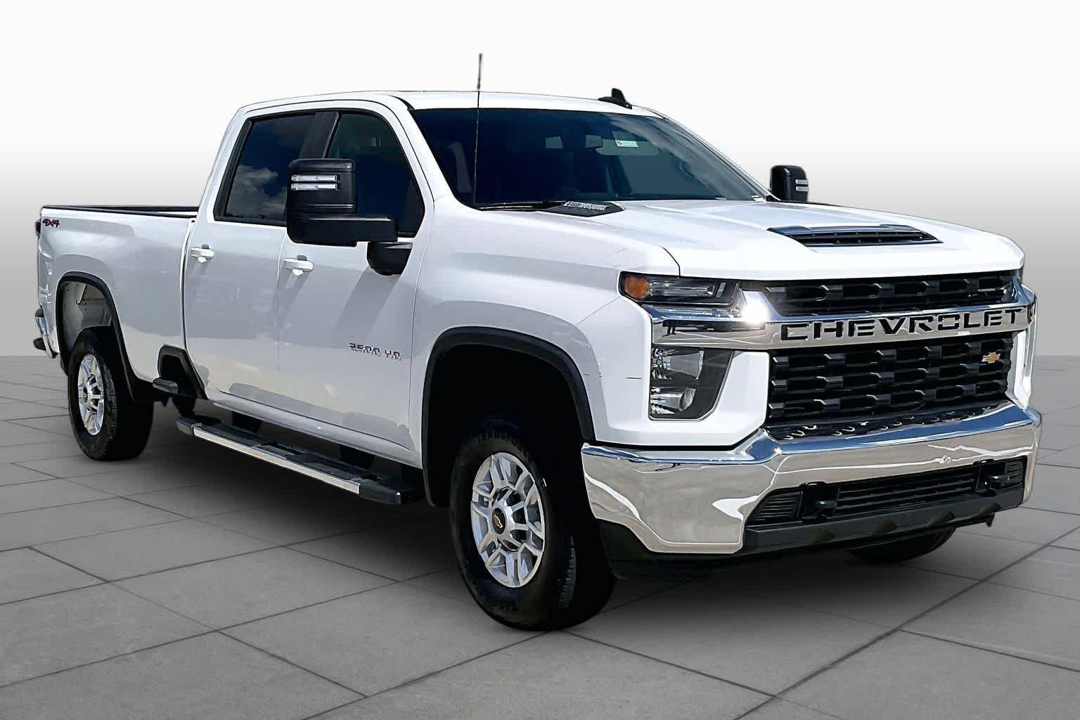 Used 2023 Summit White Chevrolet LT image 3