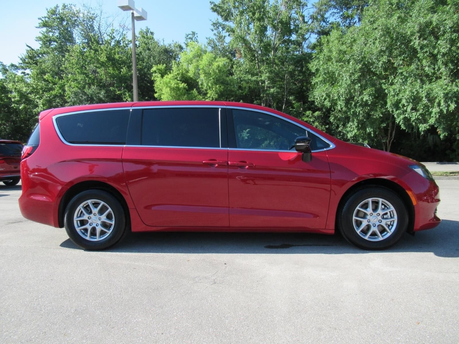 New 2026 Red Hot Pearl-Coat Exterior Paint Chrysler LX image 2