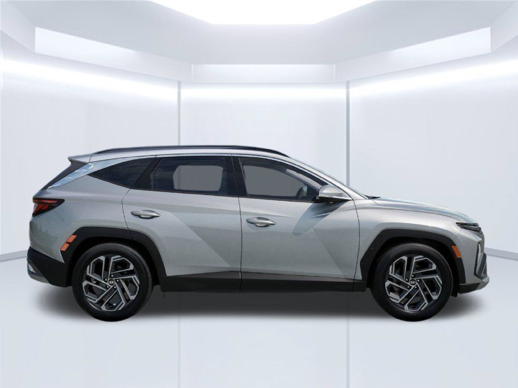 New 2026 Silver Hyundai SEL Plus image 7