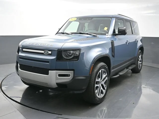 Used 2025 Blue Land Rover S image 3