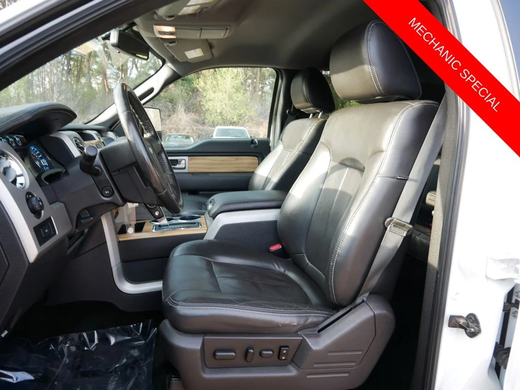 Used 2011 White Ford Lariat image 15