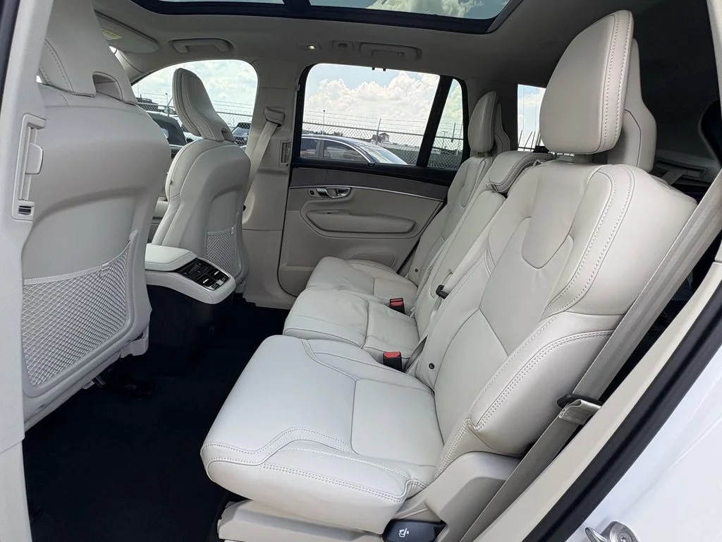 New 2026 Crystal White Volvo Ultra image 28
