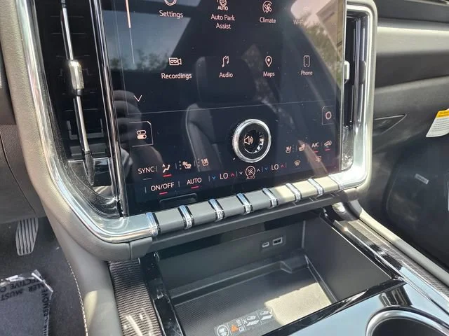 New 2026 Sterling Metallic GMC Elevation image 26