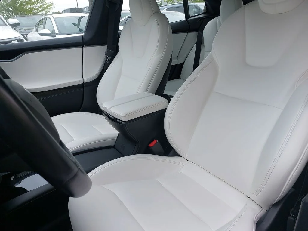 Used 2021  Tesla Long Range image 15