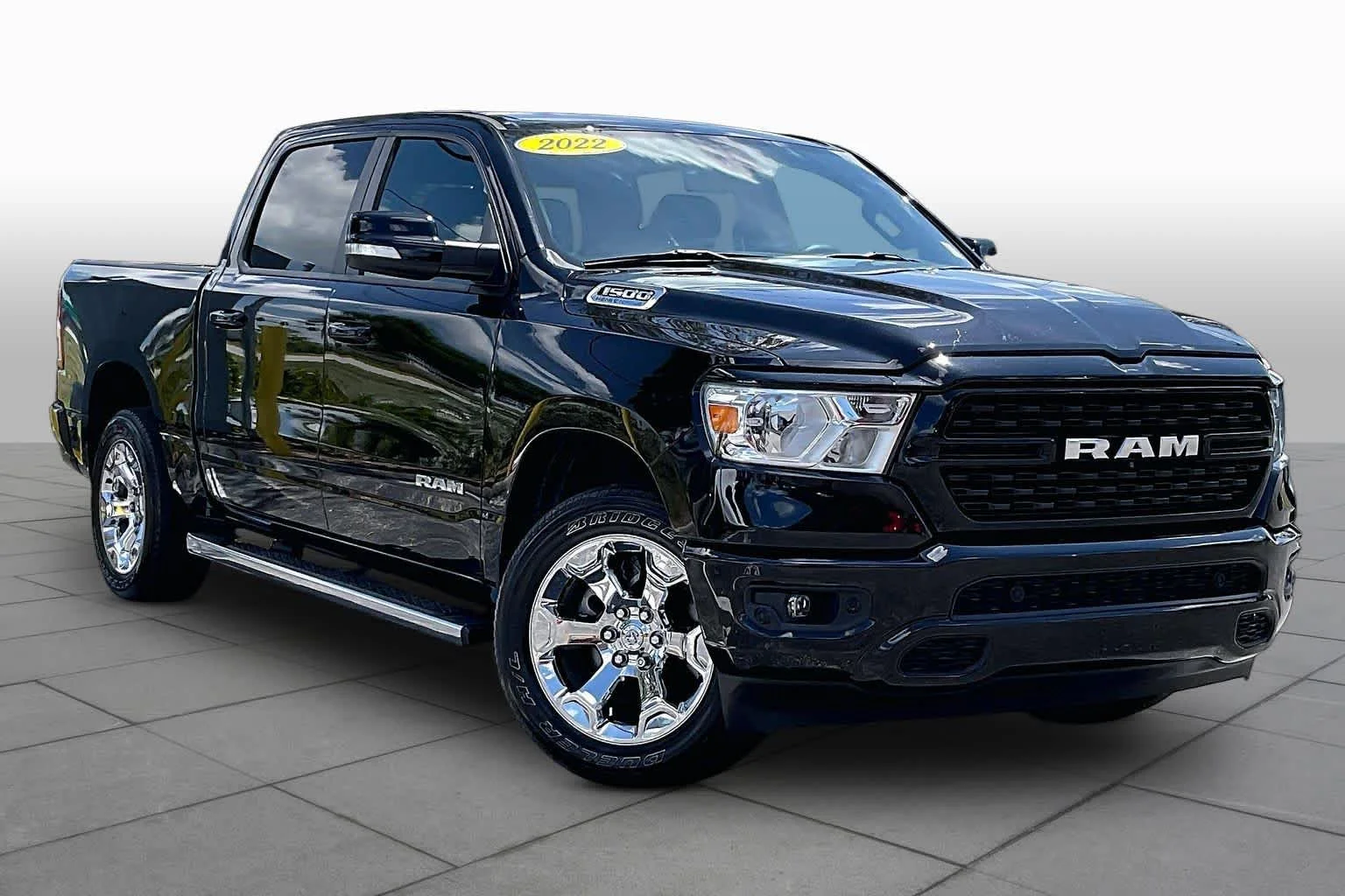 Used 2022 Diamond Black Crystal Pearlcoat Ram Big Horn image 3