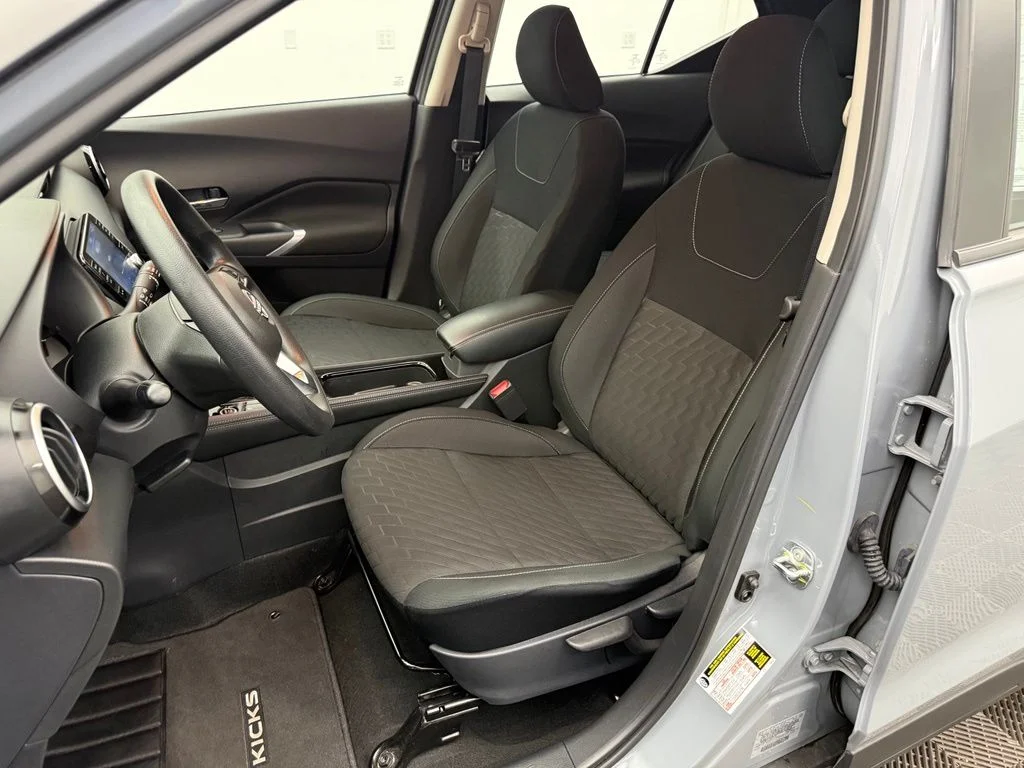 Used 2024 Gray Nissan SV image 21