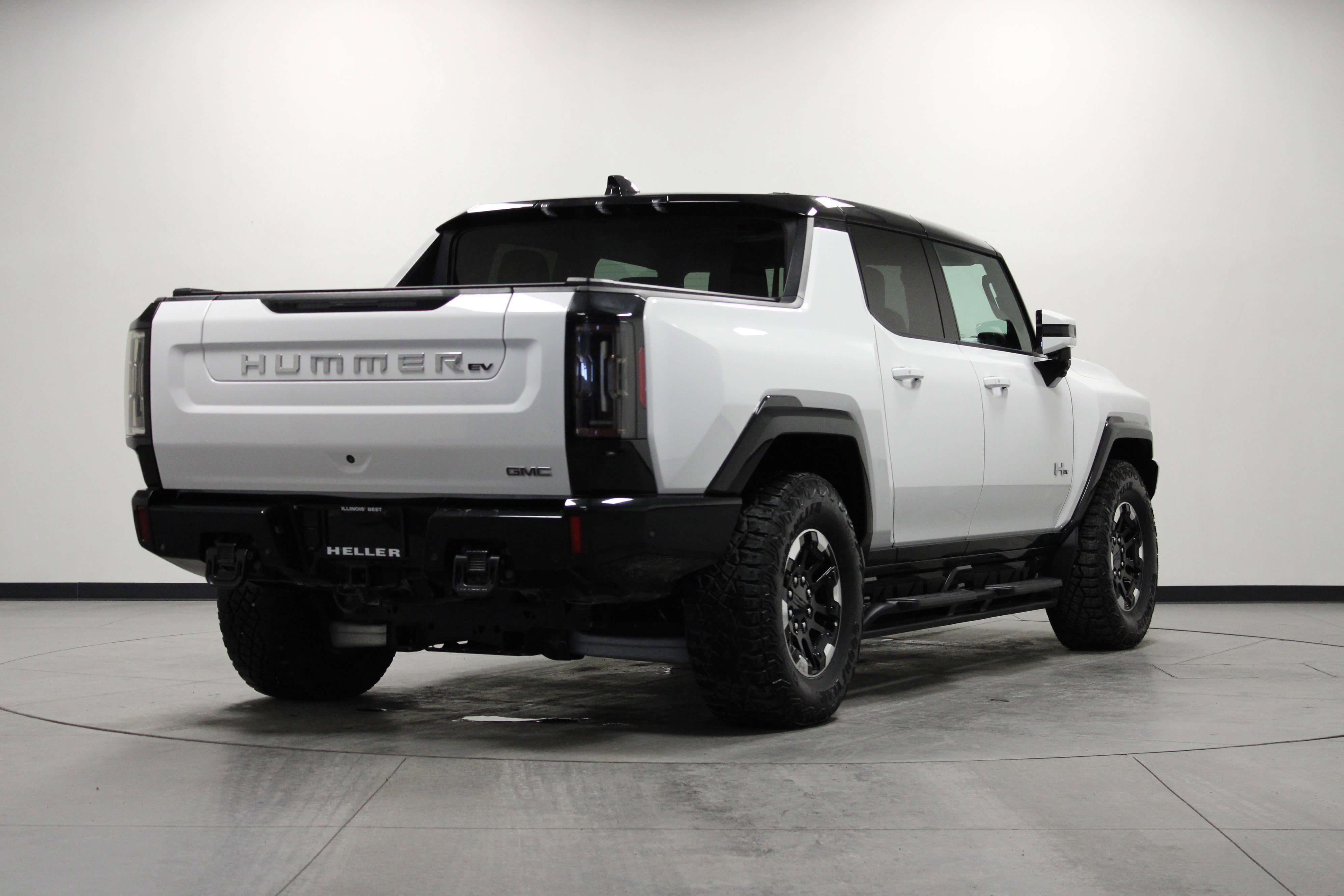 Used 2023 Interstellar White GMC 3X image 4