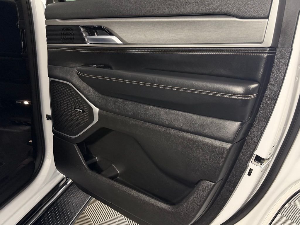 Used 2025 Bright White Clearcoat Jeep  image 27
