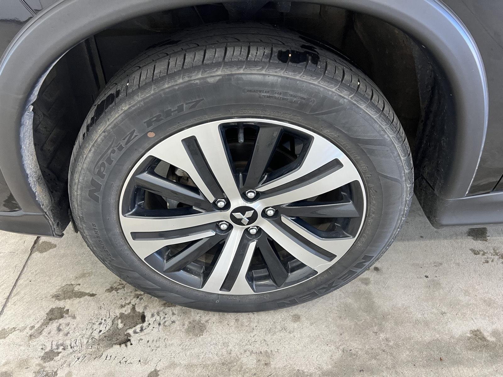 2025 Mitsubishi Outlander Sport ES - Photo 13