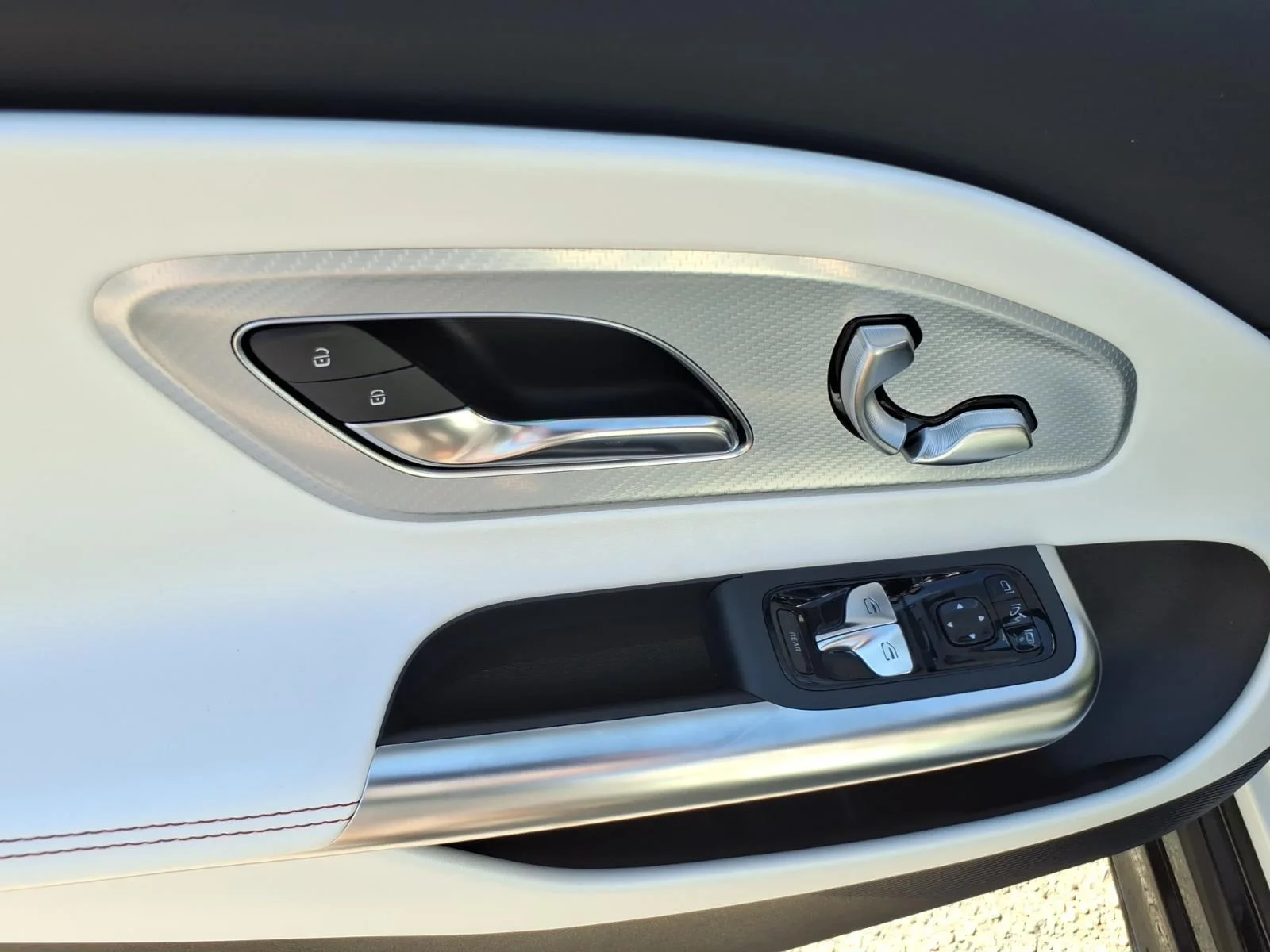 New 2027 Polar White Mercedes-Benz CLA 220 Hybrid image 13