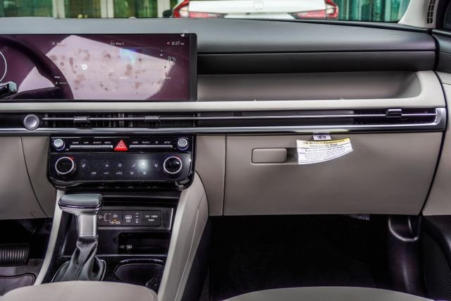 Certified Used 2025 Gray Hyundai SEL Convenience image 17