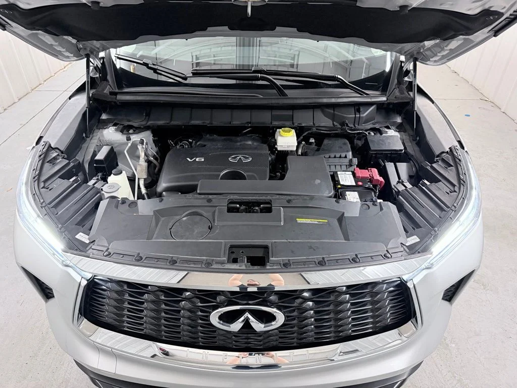 Used 2023 Silver INFINITI PURE image 45