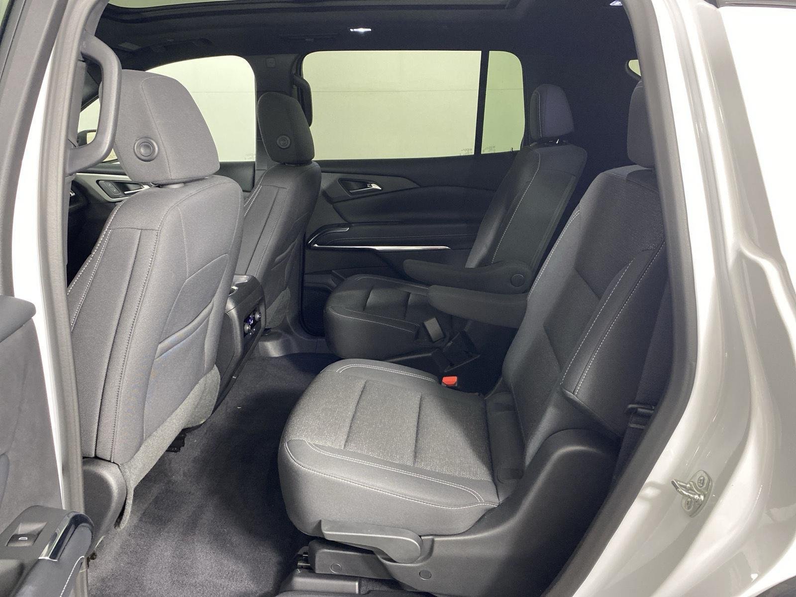 Used 2025 Summit White Chevrolet LT image 28