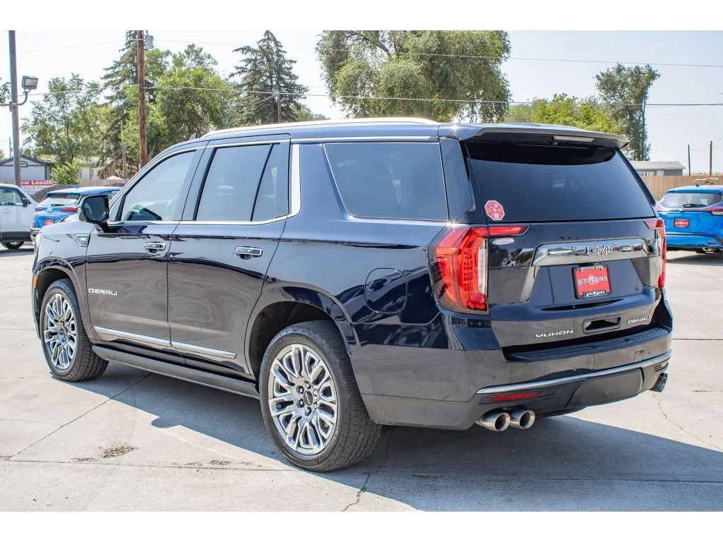 Used 2023 Midnight Blue Metallic GMC Denali Ultimate image 6