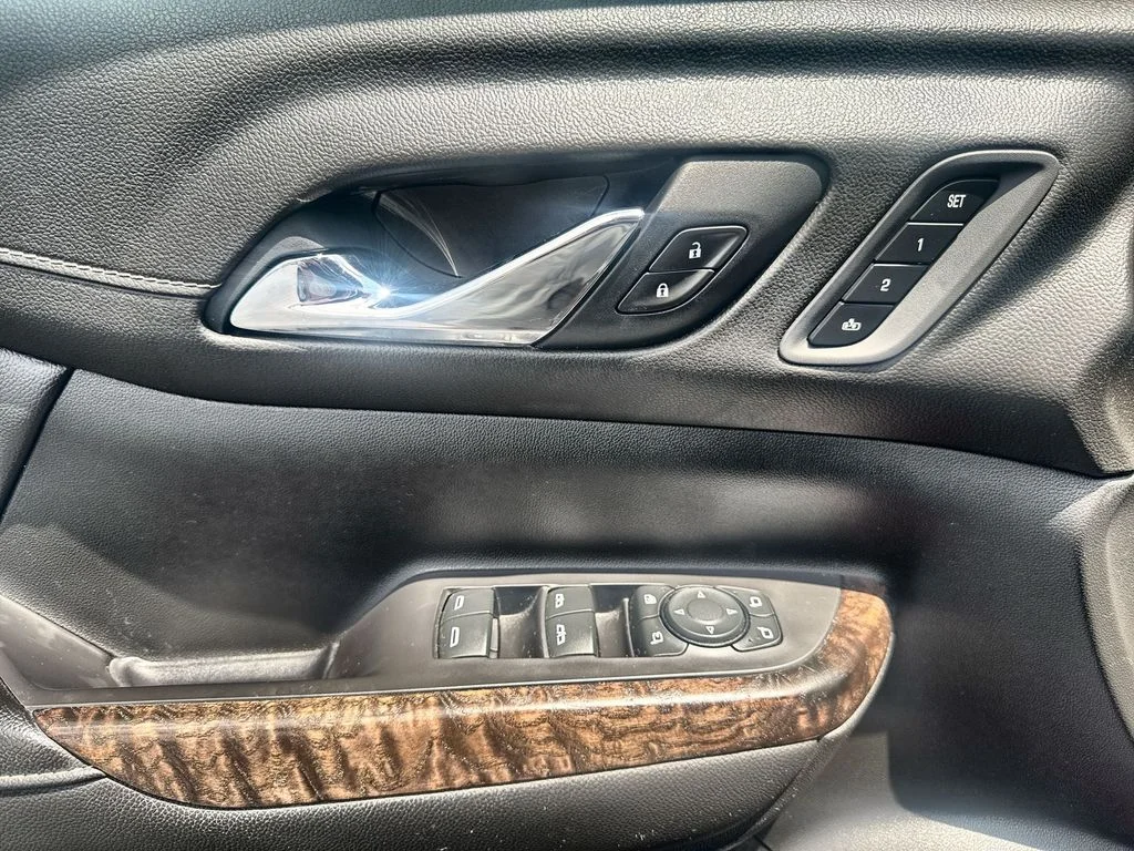 Used 2021 Red GMC Denali image 12