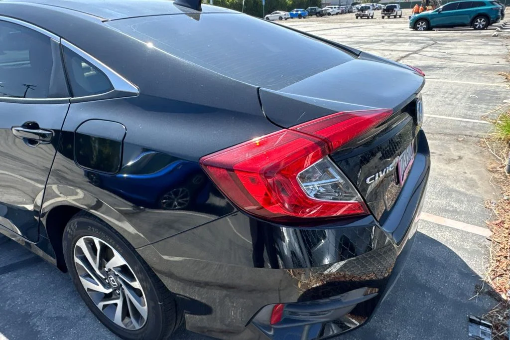 Used 2017 Crystal Black Pearl Honda EX image 6