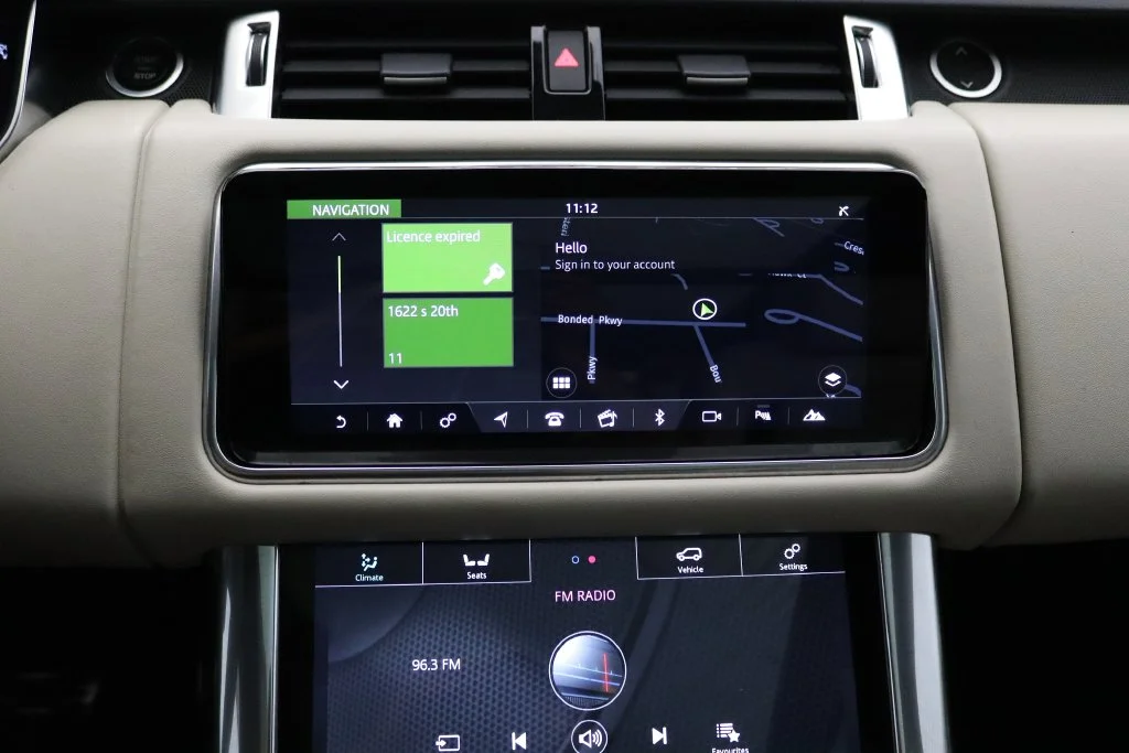 Used 2019 White Land Rover Supercharged image 28