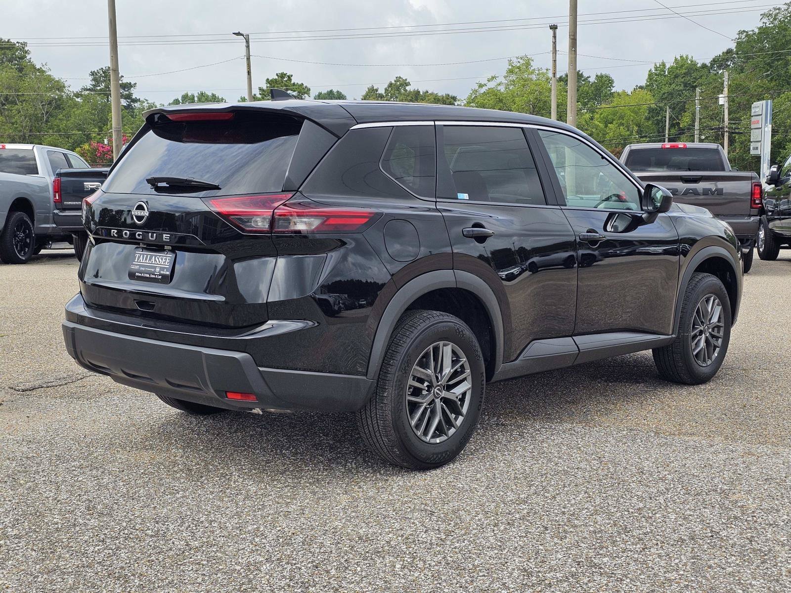 Used 2026 Super Black Nissan SV image 8