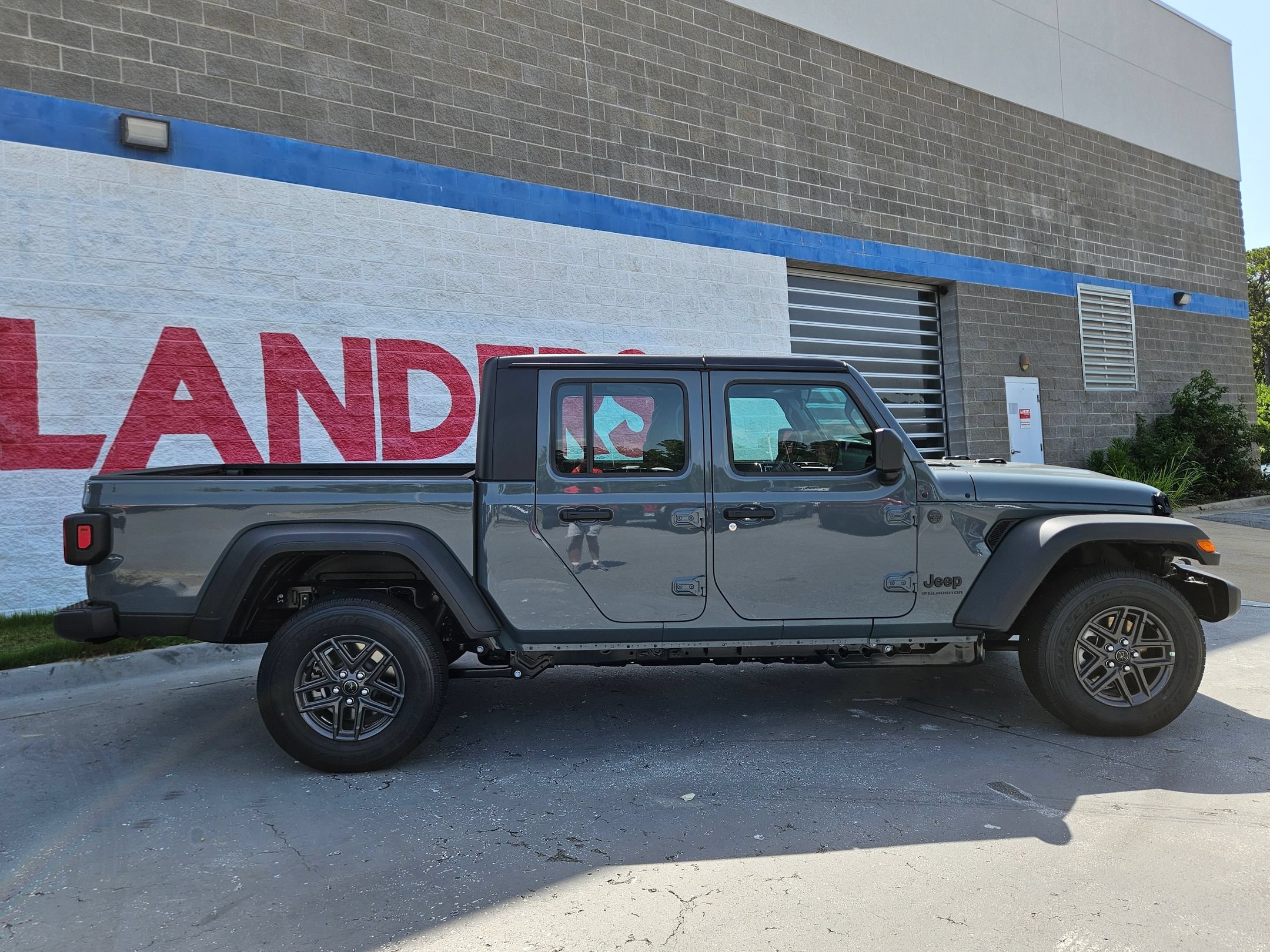 New 2026 Anvil Clear-Coat Exterior Paint Jeep Sport image 8