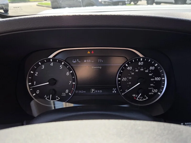 Used 2023 Glacier White NISSAN SV image 26