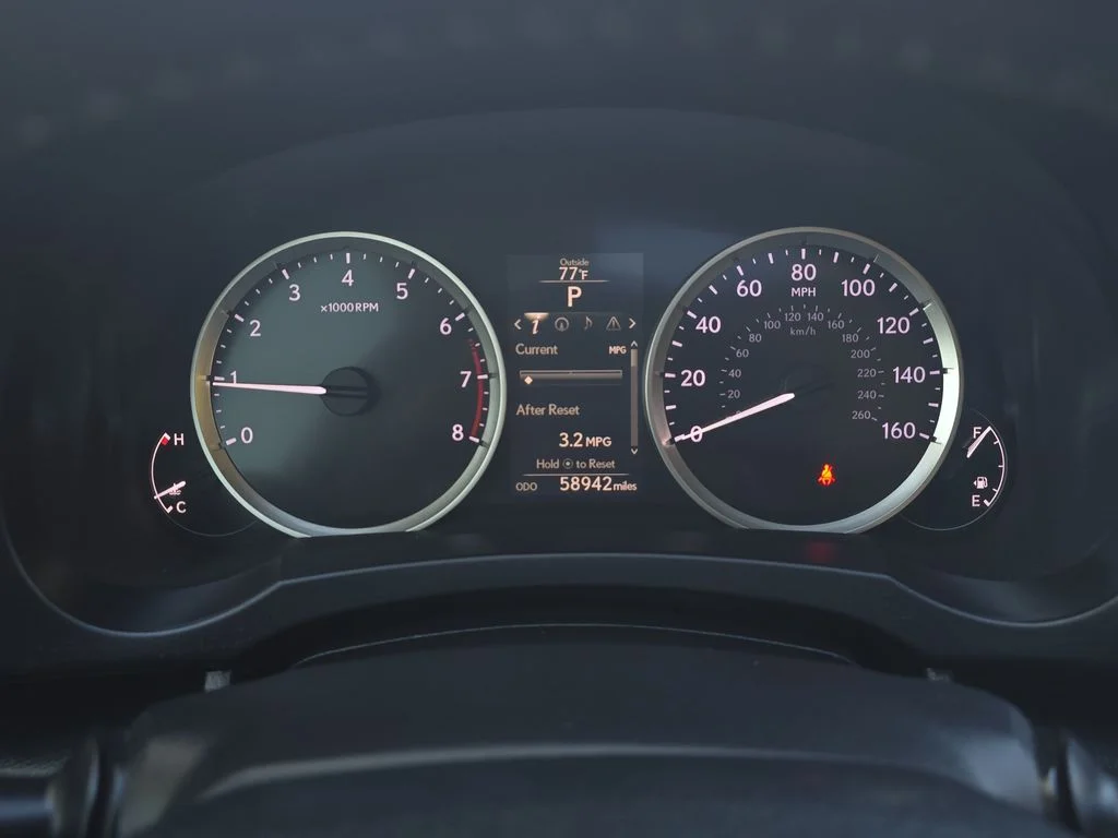 Used 2014  Lexus 250 image 21